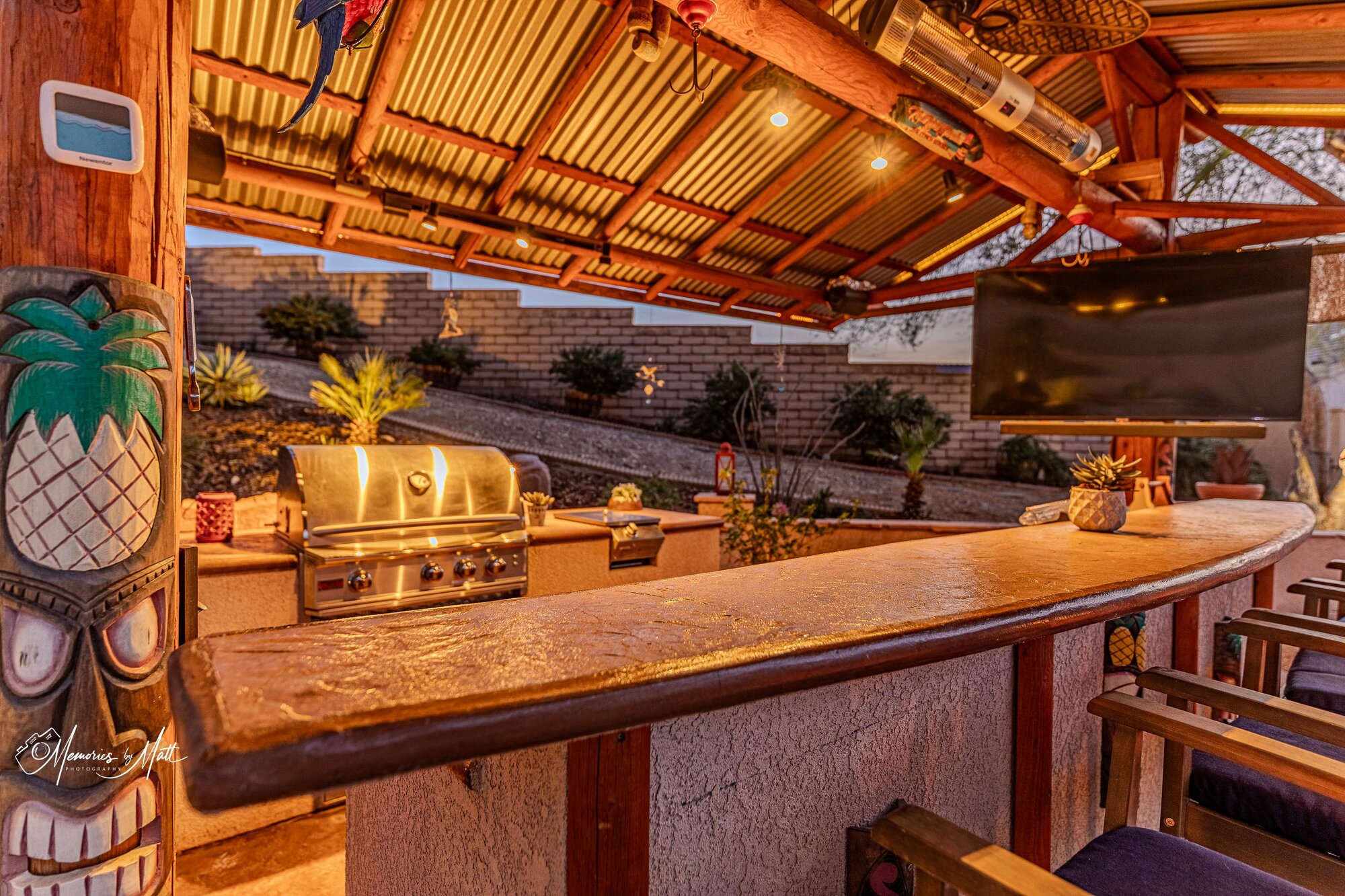 Desert Pool & Tiki Retreat