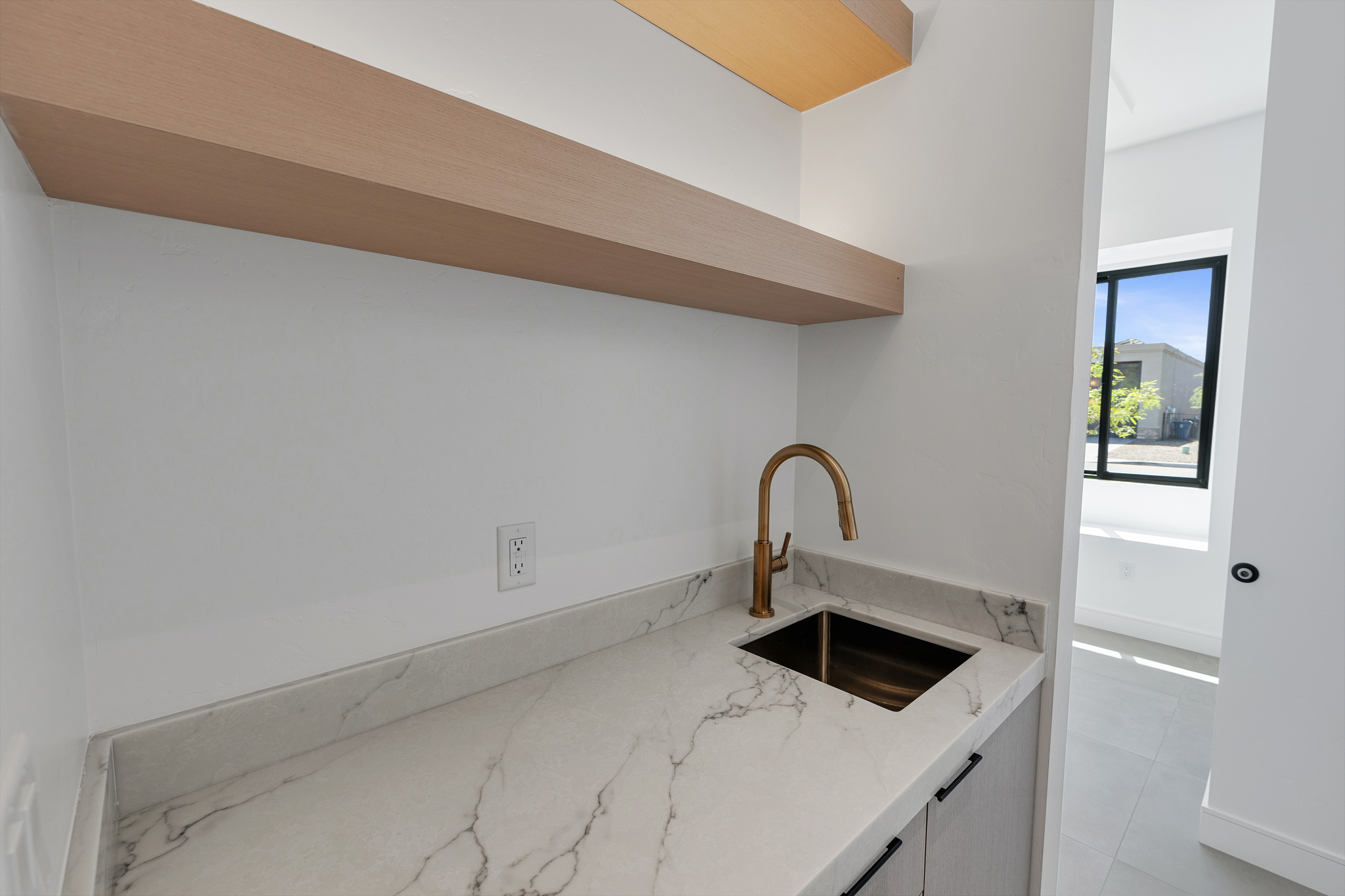 6873 Avienda De Los Foothills — Bathroom, photo 36